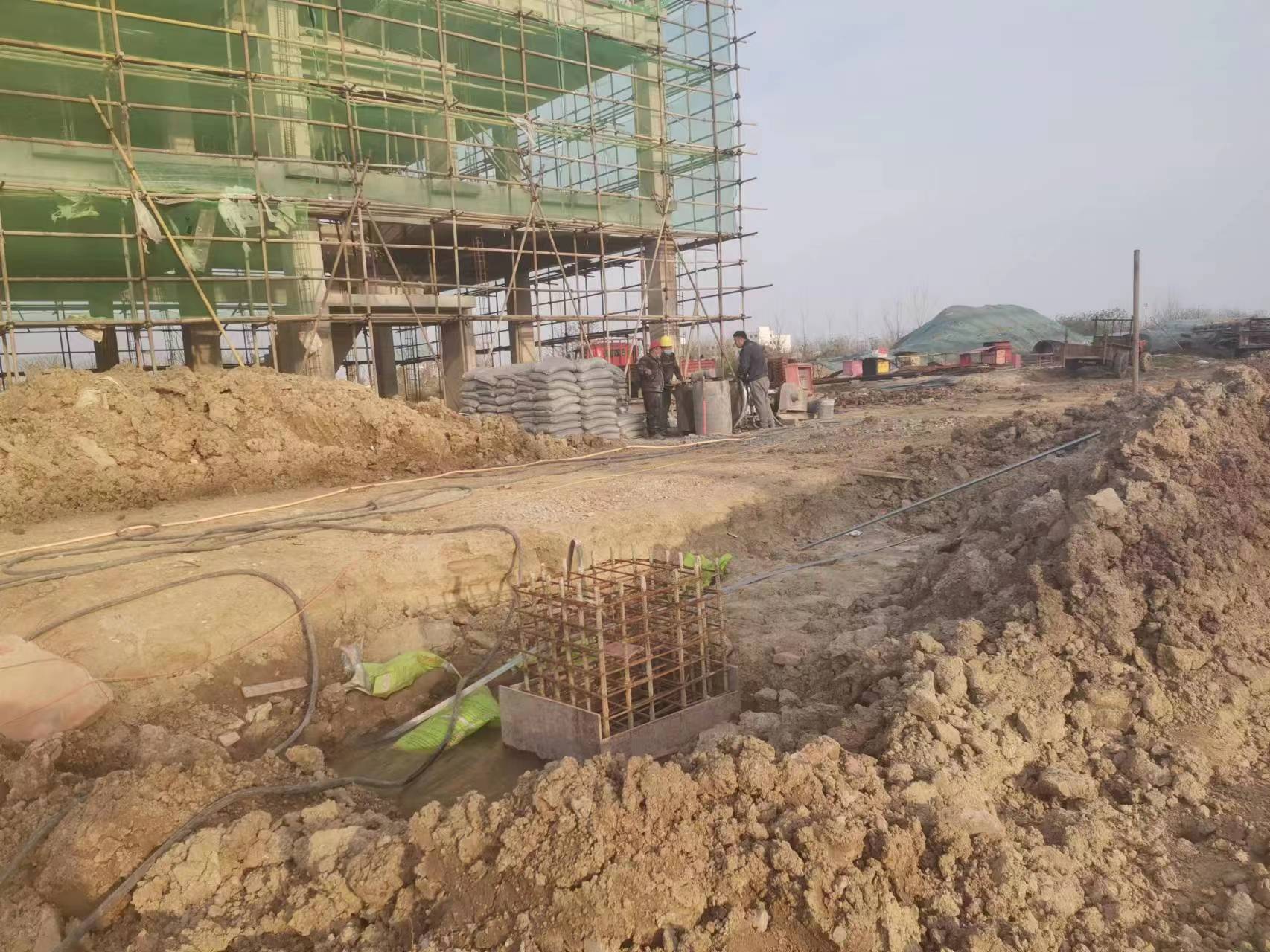 栾川当桥梁出现裂缝的时候应该及时加固修补